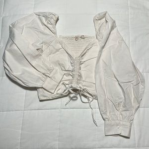 Levi’s White Puff Sleeve Crop Top